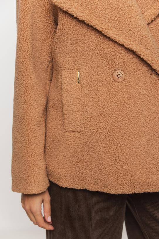 Biszkoptowy modny płaszczyk damski typu miś - 6