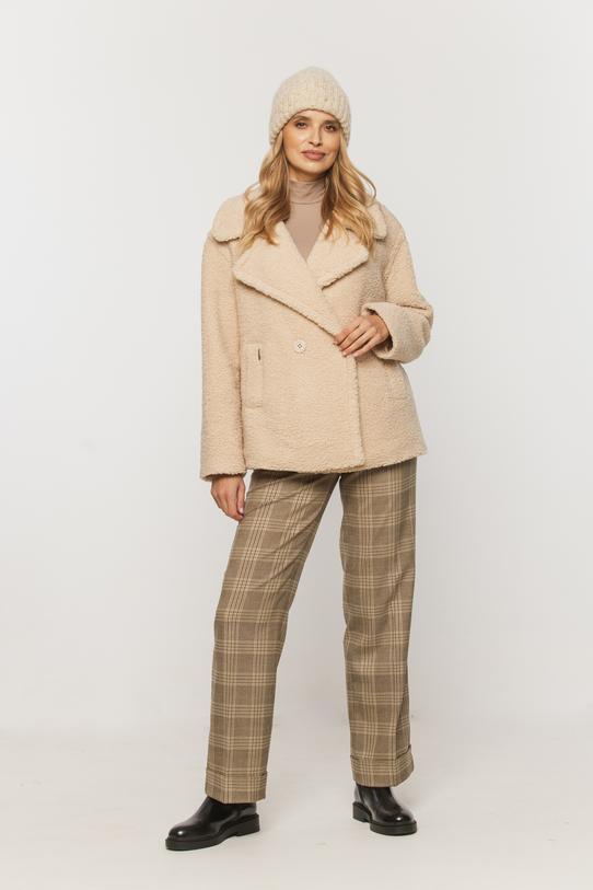 Wizualizacja Waniliowy modny płaszczyk damski typu miś