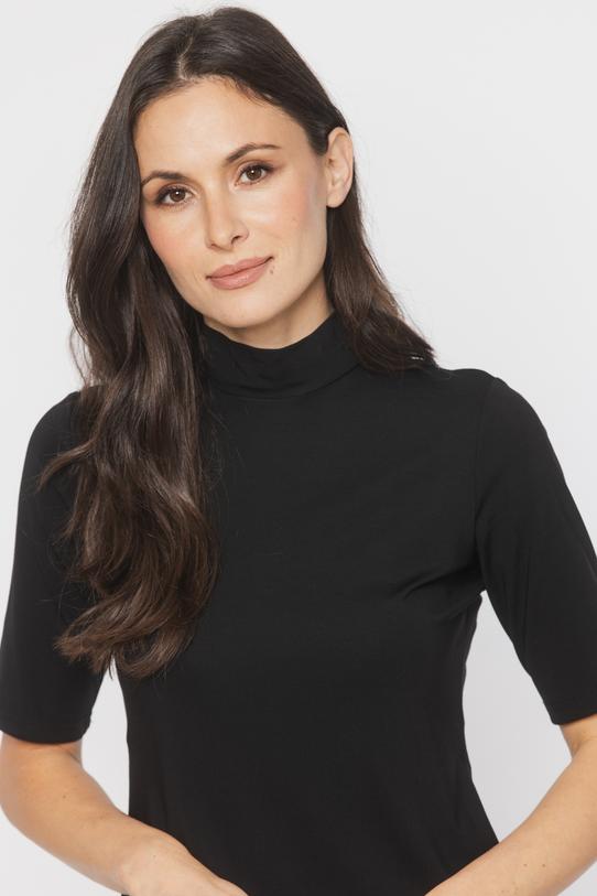 Półgolf z czarnej jednolitej dzianiny wiskozowej - 3