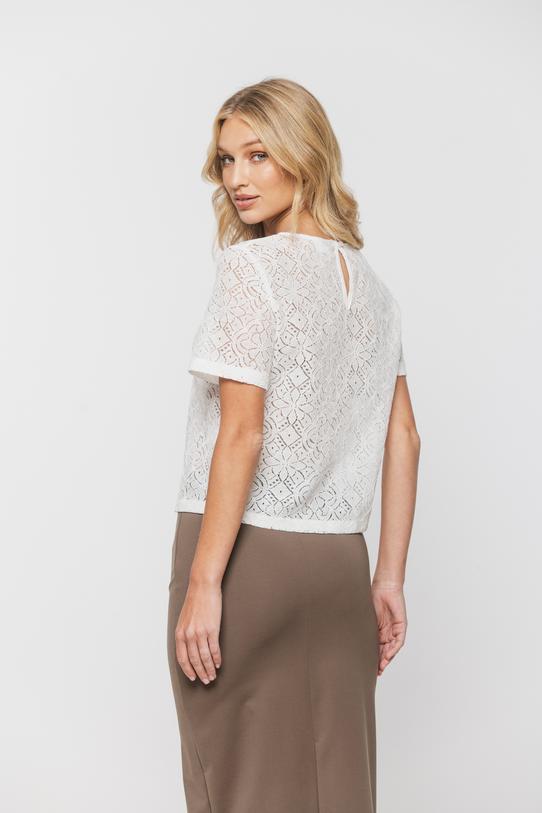 Prosta biała bluzka z bawełnianej koronki - 3