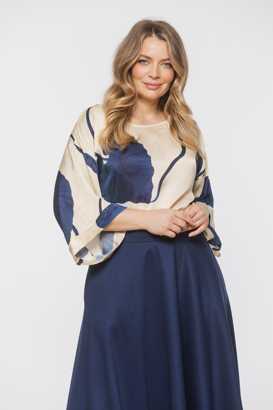 Lightweight satin blouse with a relaxed cut - 2