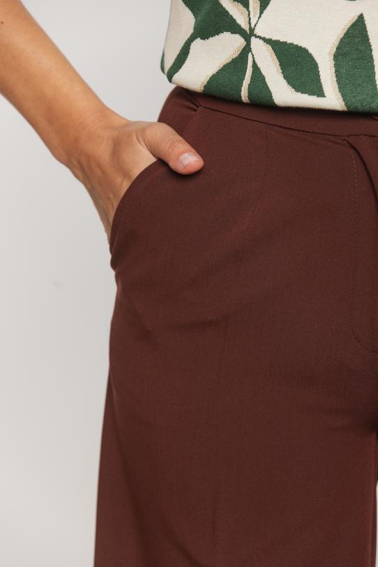 Spodnie kuloty w kant w kolorze kasztanowym - 4