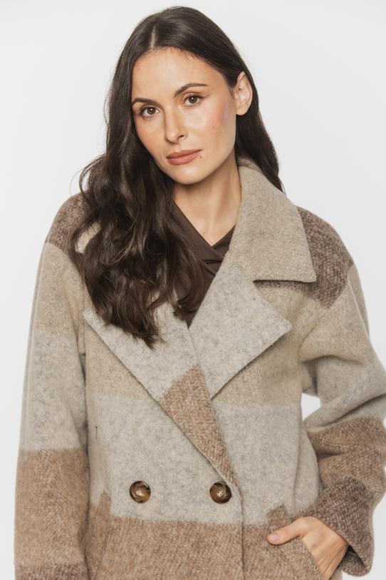 Stylowy krótki płaszcz wełniany o swobodnym fasonie - 4