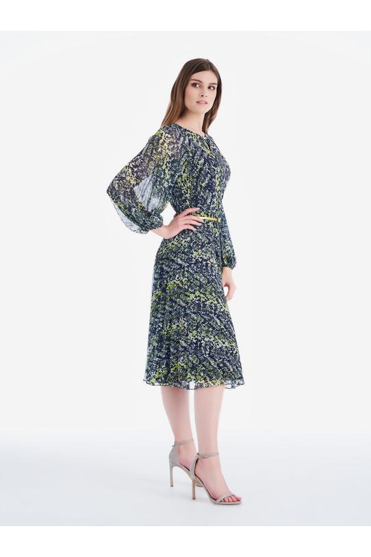 common:product-alt-prefix Pleated dress with yellow belt