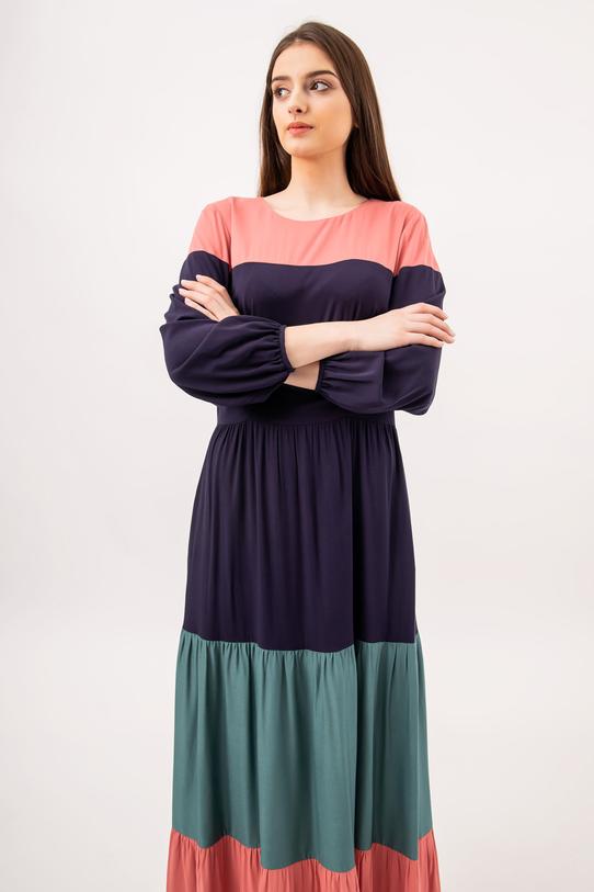 Kolorowa luźna sukienka w stylu boho