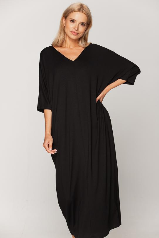 Sukienka w stylu oversize