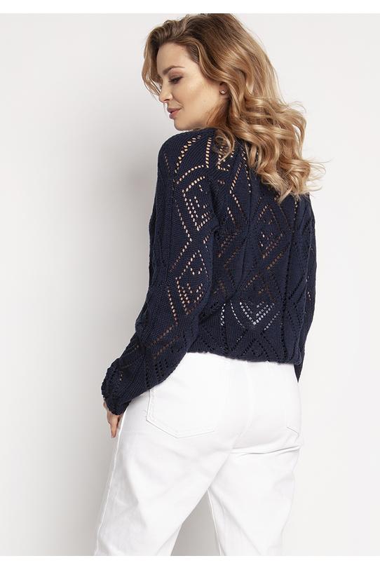 Granatowy sweter o ażurowym splocie