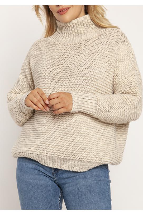 Beżowy luźny sweter