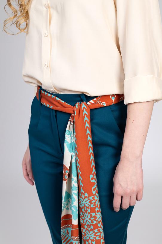 A stylish viscose scarf with fringes - 8