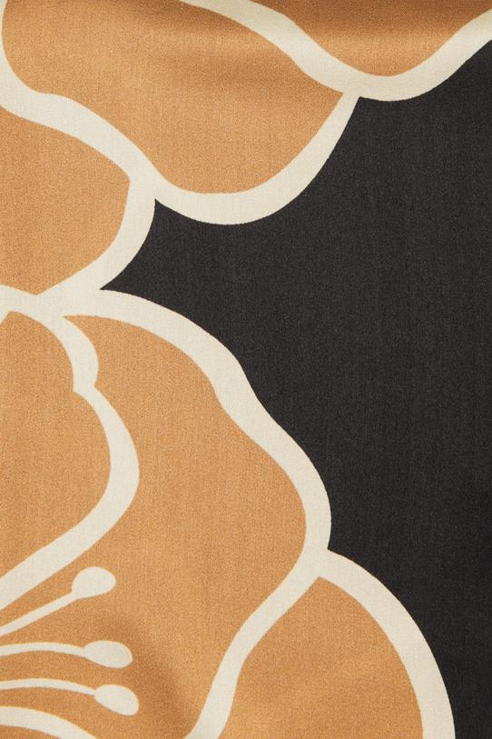 Czarna satynowa apaszka z brązowym kwiatami - 1