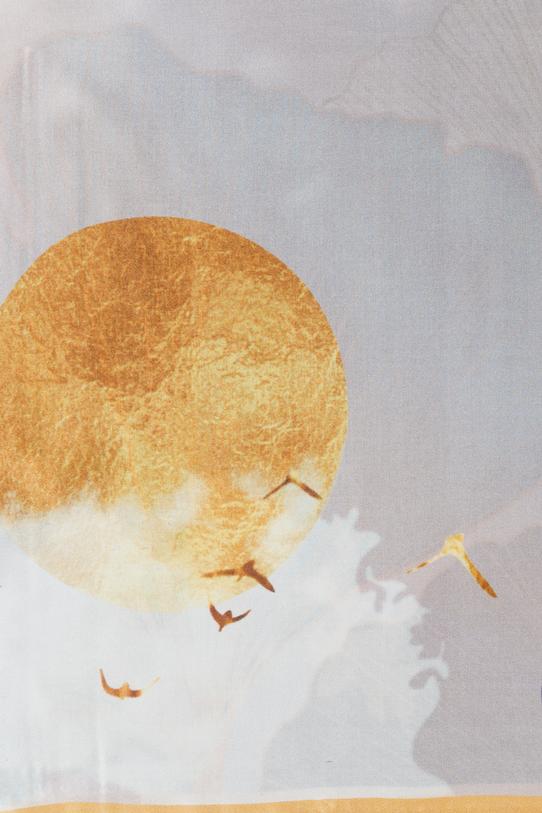 Jedwabna apaszka z ze złotym akcentem - 1