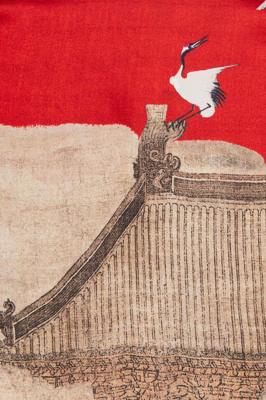 Jedwabna czerwona apaszka z motywem żurawi - 1