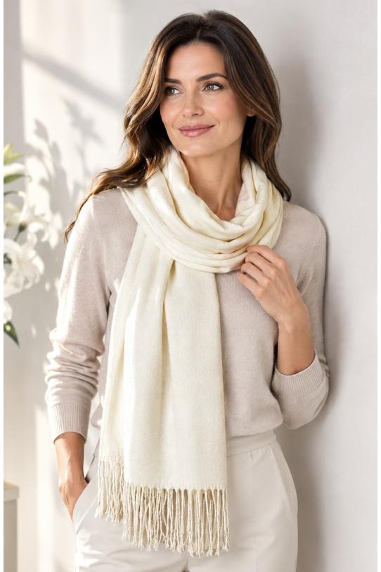 A milk-coloured cashmere and viscose scarf - 2