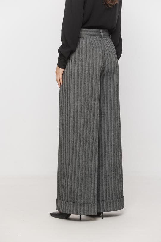 Szare luźne spodnie z mankietem i wzorem jodełki - 4