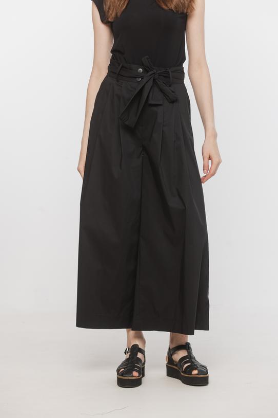 Szerokie czarne spodnie z bawełną o długości 7/8 - 2