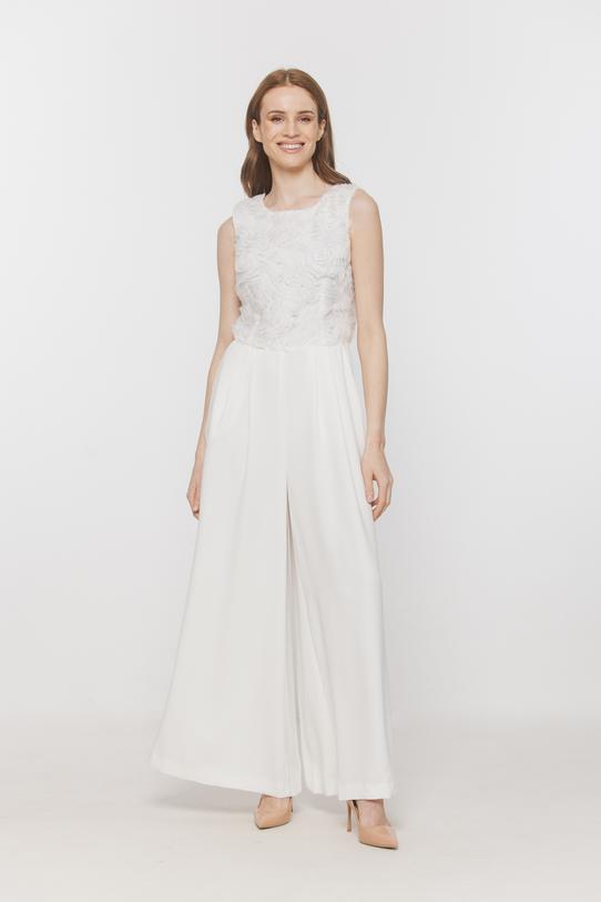 Wizualizacja Szykowny długi kombinezon ecru z kwiatami 3D