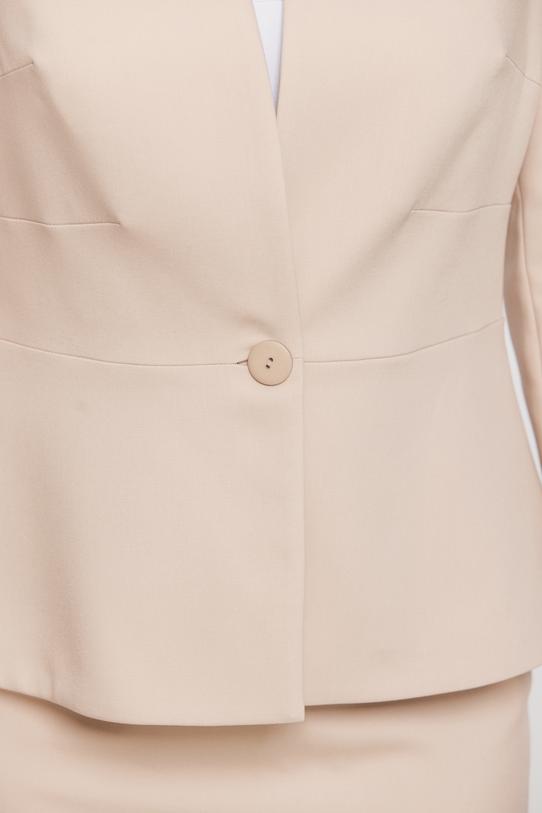 Taliowany beżowy żakiet z delikatnymi poduszkami - 5