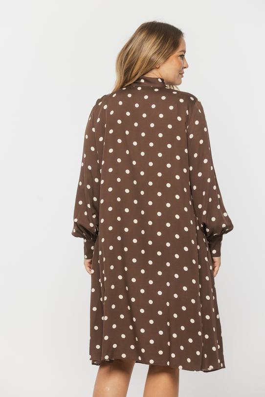 Trapezowa wizytowa sukienka z satynowej wiskozy - 3