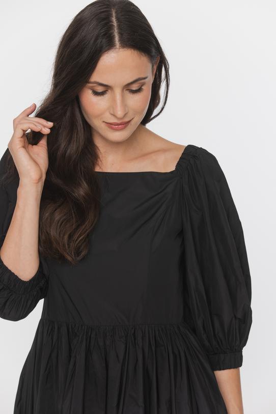 Wieczorowa czarna sukienka z tafty z marszczeniem i bufkami - 4