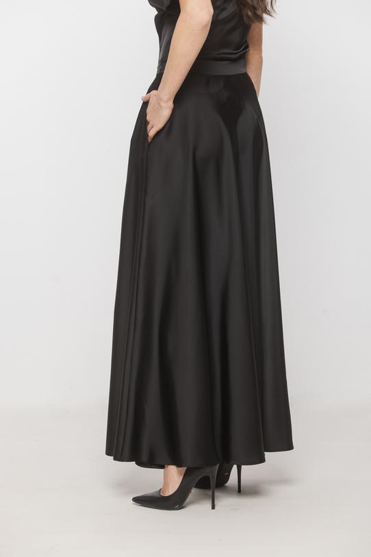 Wieczorowa rozkloszowana spódnica z czarnej satyny - 3