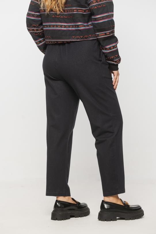 Wygodne spodnie z granatowej dzianiny bawełnianej - 3