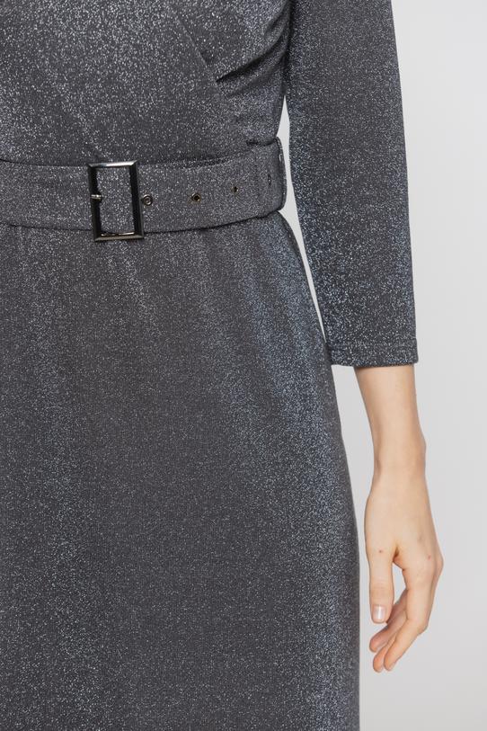 Wyjściowa srebrzystoszara sukienka z kopertowym dekoltem - 5