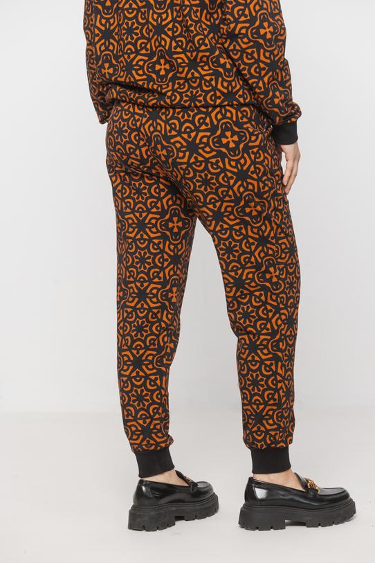 Wzorzyste spodnie dresowe z dzianiny bawełnianej - 3