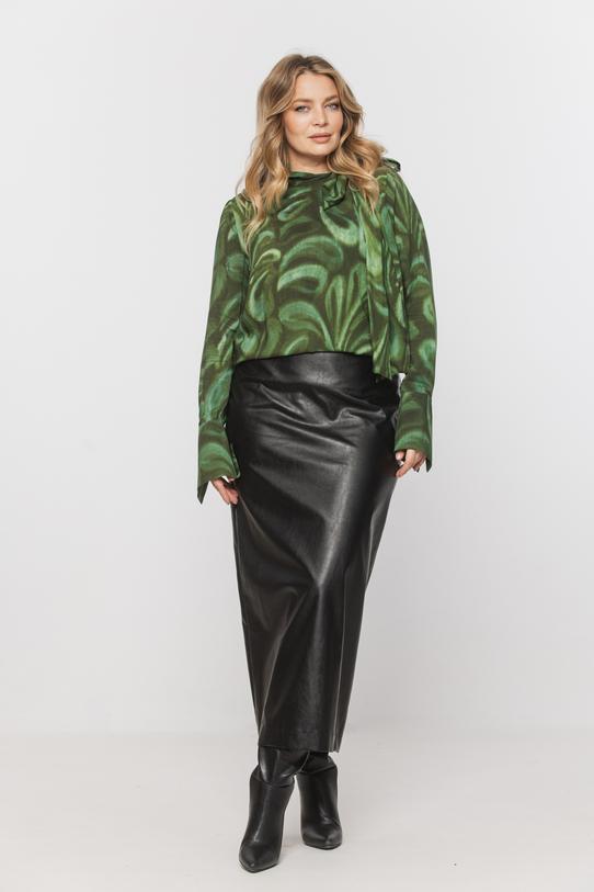 Wizualizacja Zielona wzorzysta bluzka z eleganckim wiązaniem