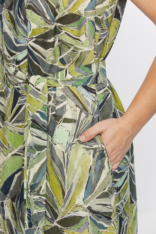 Zielona wzorzysta sukienka z przewiewnej tkaniny - 5