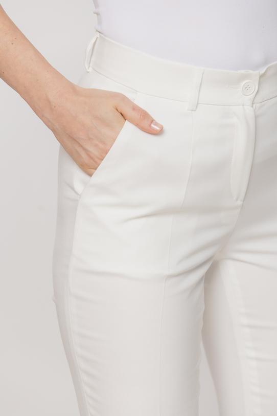 Zwężane jasne spodnie w kant o klasycznym fasonie - 4