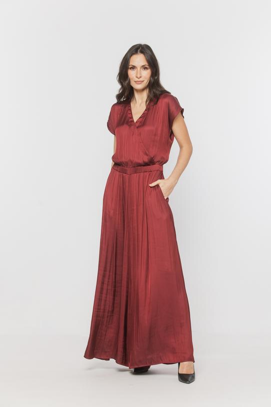 Wizualizacja Zwiewny bordowy kombinezon z elastyczną talią i kopertowym dekoltem