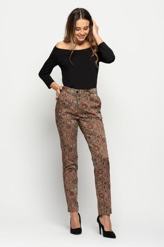 Wzorzyste spodnie w kant zapinane na guzik