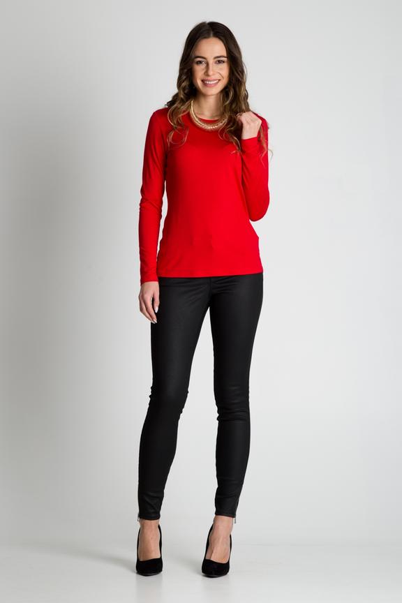 Czerwona klasyczna bluzka z długim rękawem