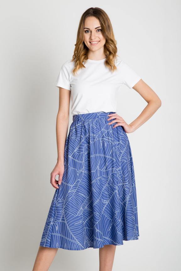 Niebieska spódnica midi we wzory