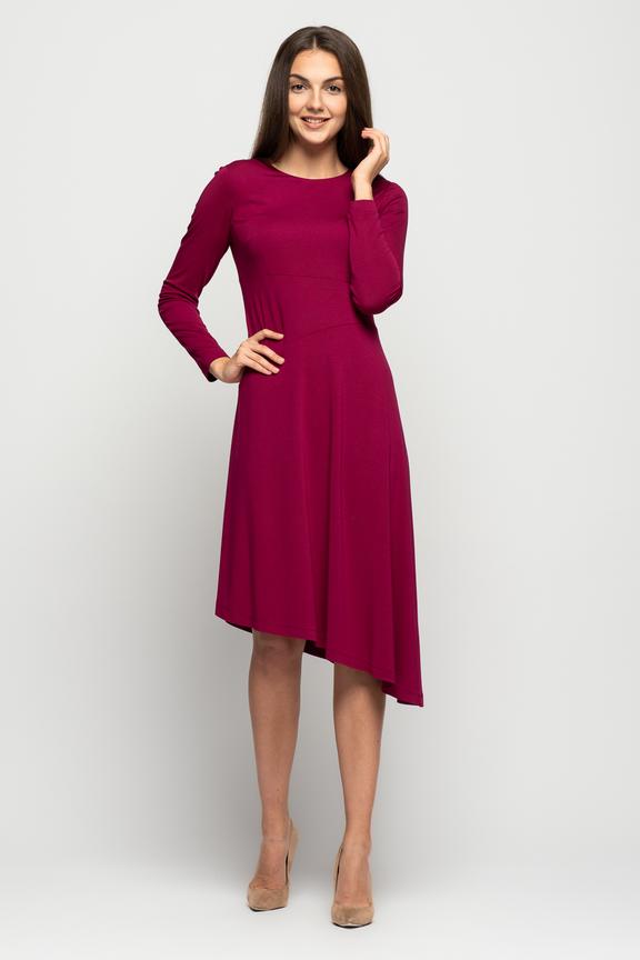 Bordowa sukienka z asymetrycznym dołem