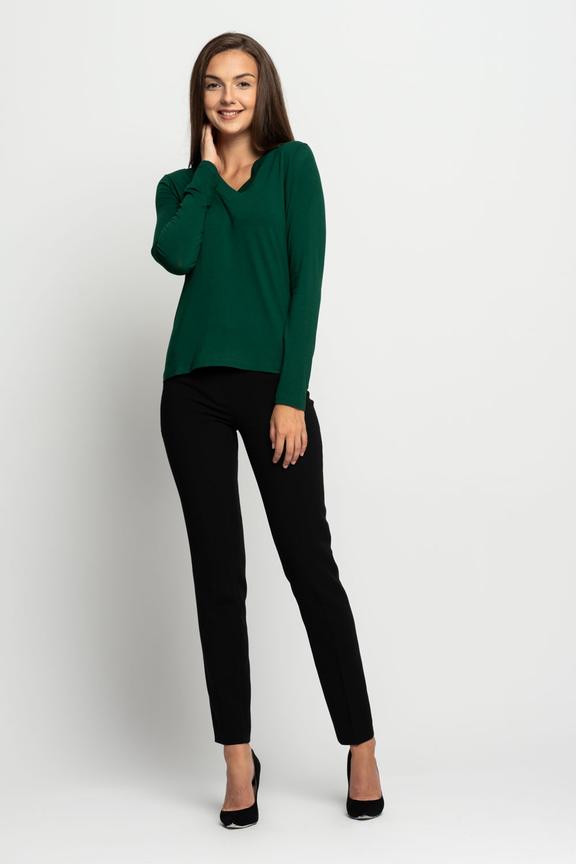 Zielona bluzka z długim rękawem i dekoltem