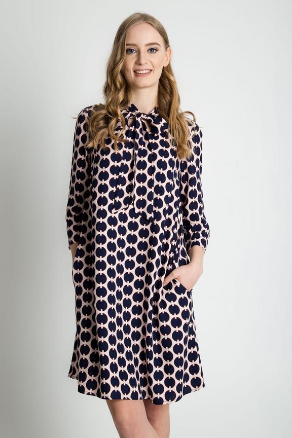 Luźna wiosenna sukienka z rękawem 3/4