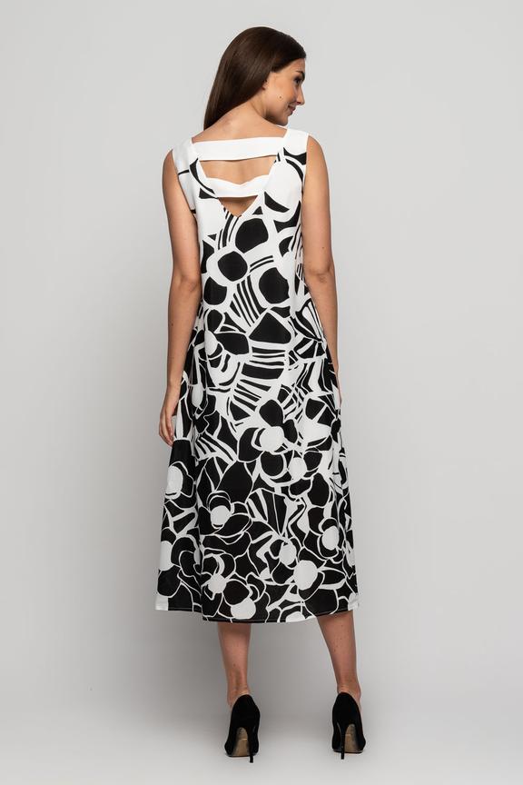 Długa sukienka bez rękawów z paskami na plecach