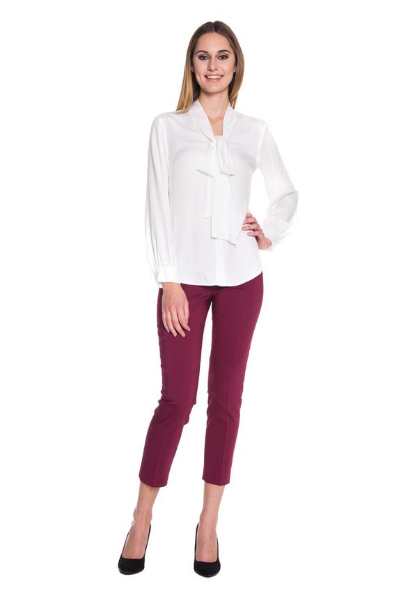 Bluzka ecru wiązana szarfą