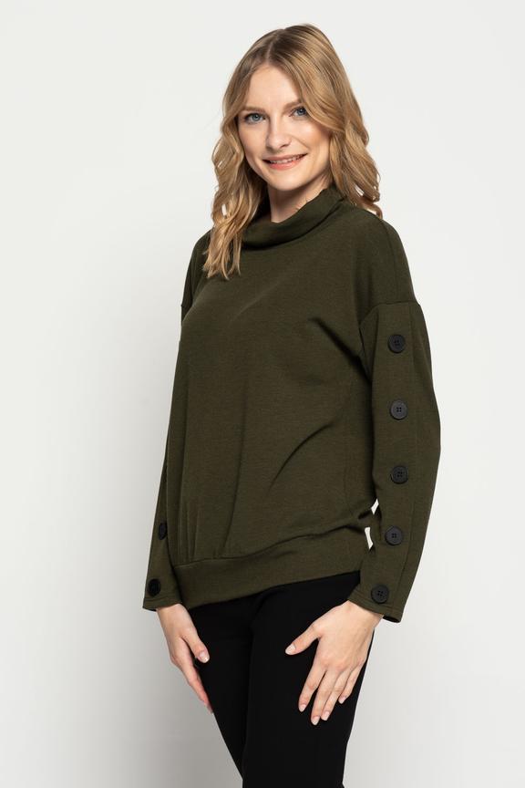 Sweter z guzikami na rękawach