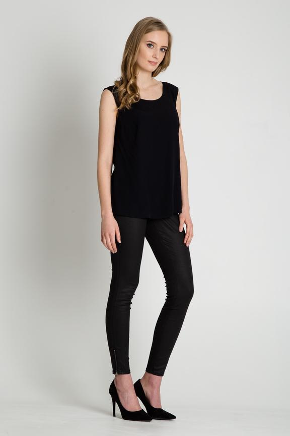 Czarna luźna bluzka z okrągłym dekoltem