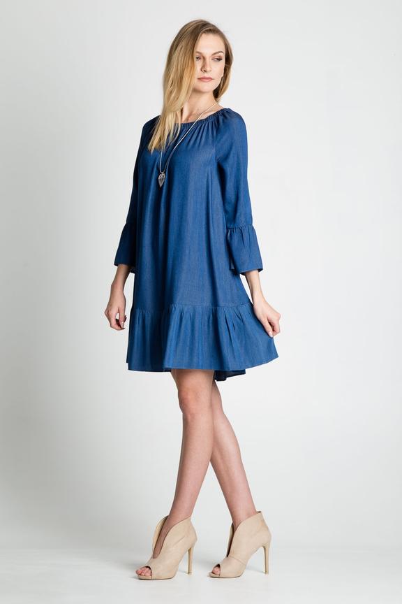 Ciemnoniebieska sukienka z falbaniastymi rękawami i dołem