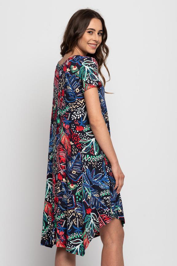 Kolorowa dzianinowa sukienka z krótkim rękawem