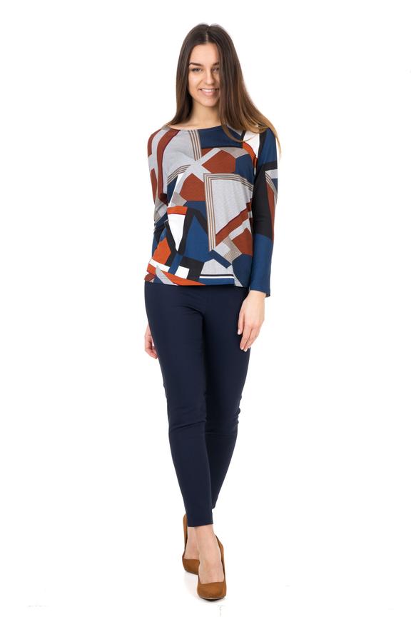 Dzianinowa bluzka we wzory z długim rękawem