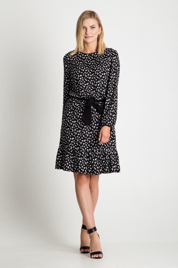 Elegancka luźna sukienka we wzory