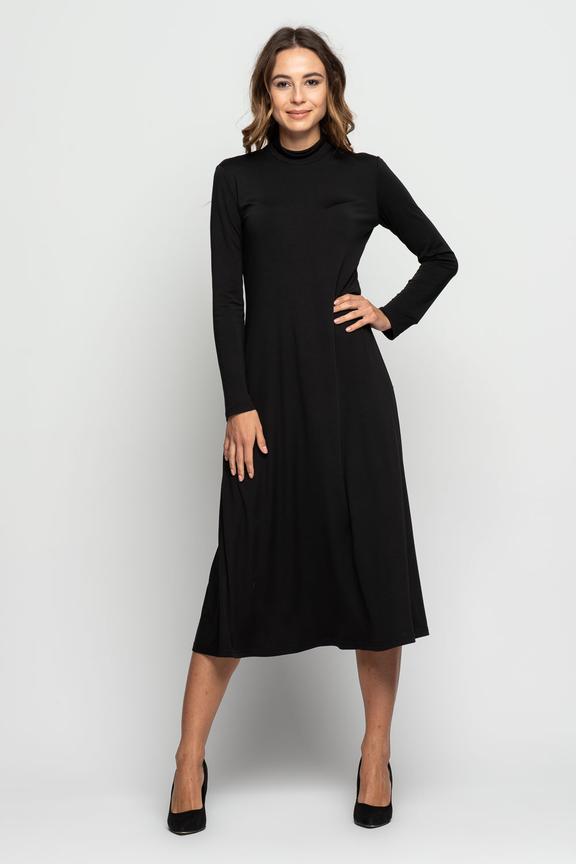 Czarna rozkloszowana sukienka z długim rękawem