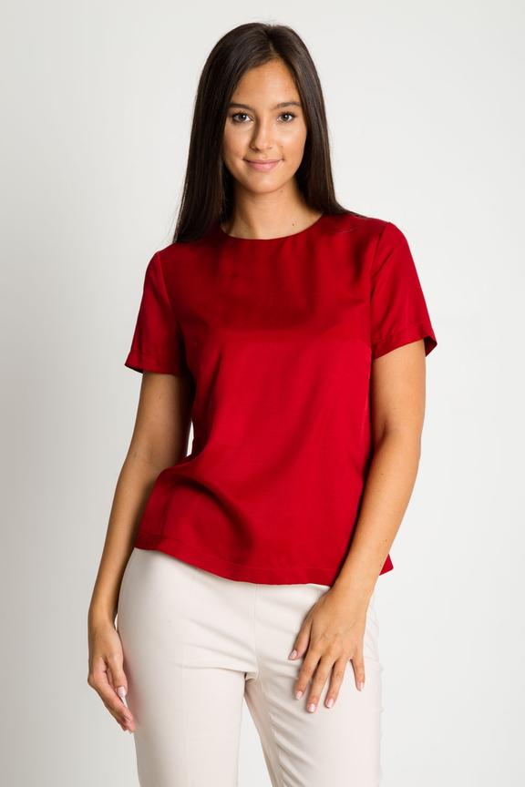 Czerwona pudełkowa bluzka