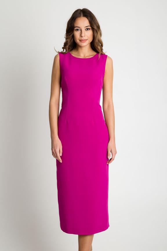 Dopasowana sukienka w kolorze fuksji