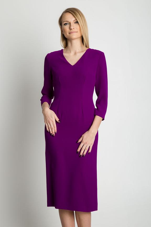 Fioletowa dopasowana sukienka z dekoltem w serek i rękawem 3/4