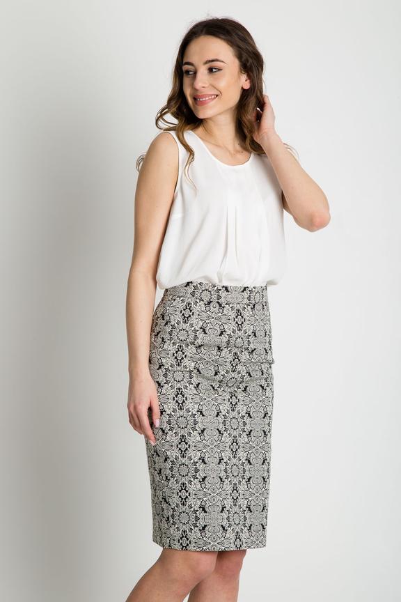 Ołówkowa spódnica we wzory